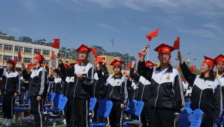 时尚发型女孩